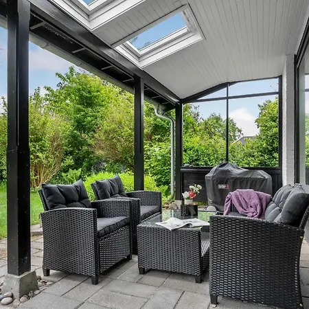 2 Bedroom Gorgeous In