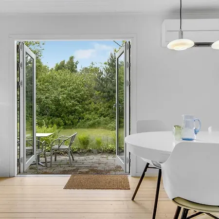 2 Bedroom Gorgeous In