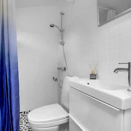 2 Bedroom Cozy In Dronningmølle