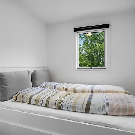 2 Bedroom Gorgeous In *