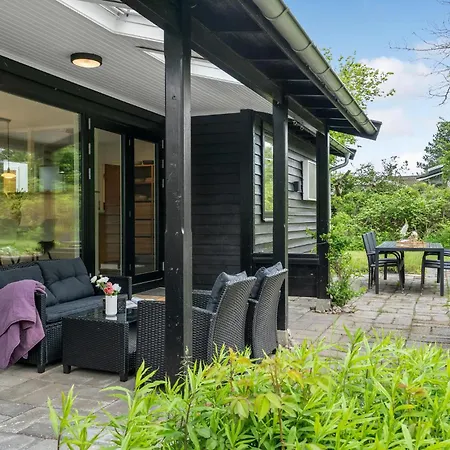 2 Bedroom Gorgeous In